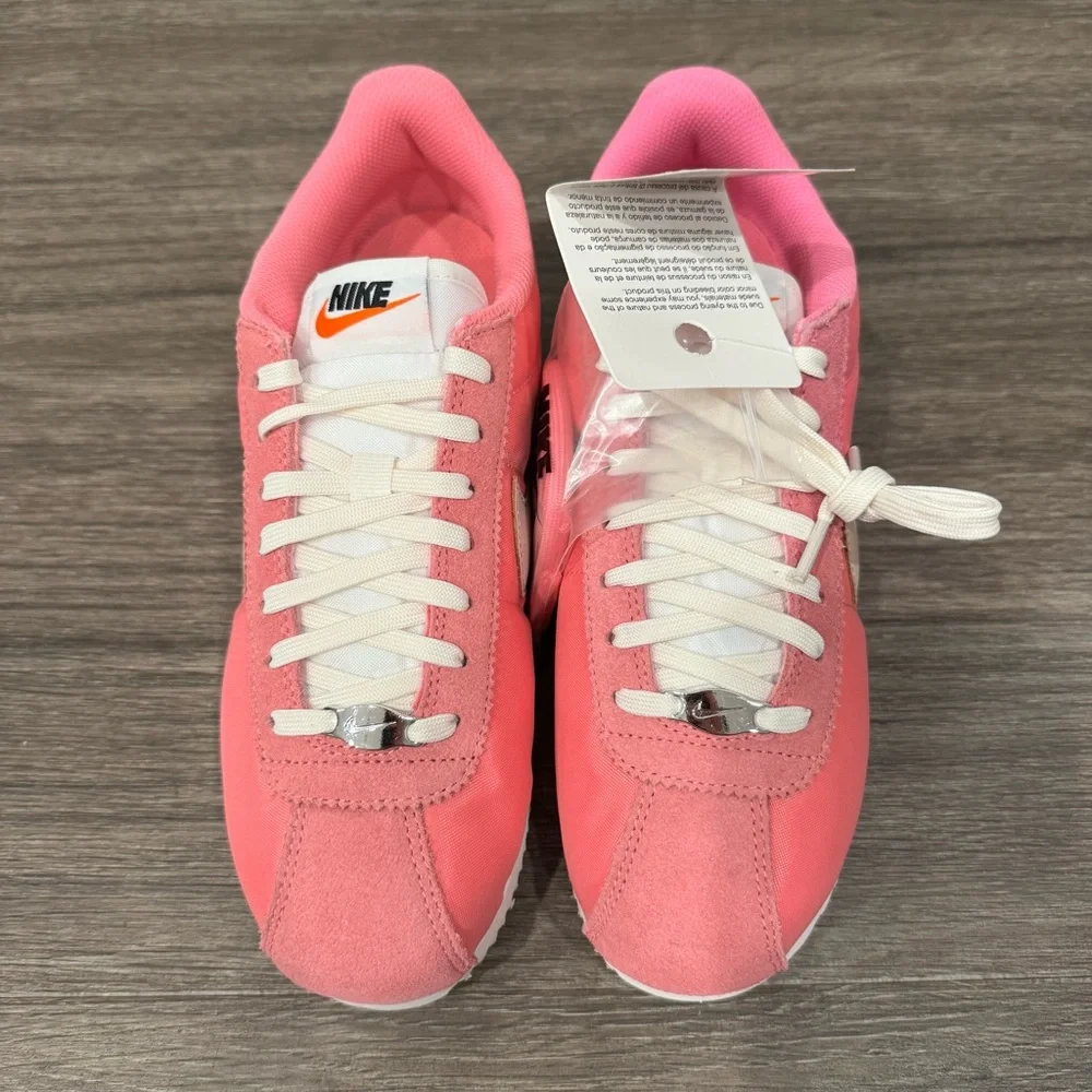 NIKE CORTEZ womens sz 7.5